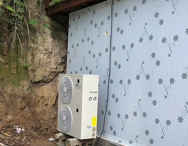 工業(yè)冷水機(jī)組